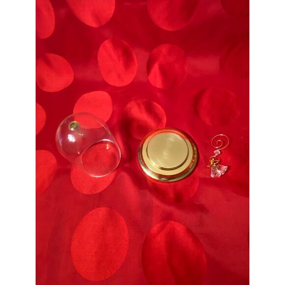 Vintage Pair of .75 in Crystal Bells with Gold Bow Decor Under Glass Cloche EUC - Picture 7 of 16